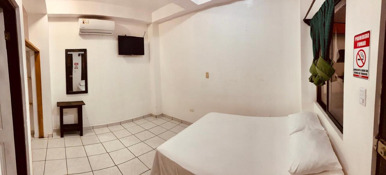 Hotel Cabinas Jacomar Kültér fotó